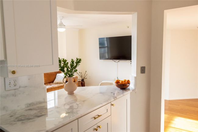 APT-3302 - 520 Se 5 Th Ave, Condo with 3 bedrooms, 2 bathrooms and null parking in Fort Lauderdale FL | Image 11
