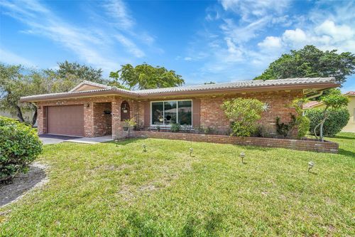 3660 Nw 108th Dr, Coral Springs, FL, 33065-2711 | Card Image