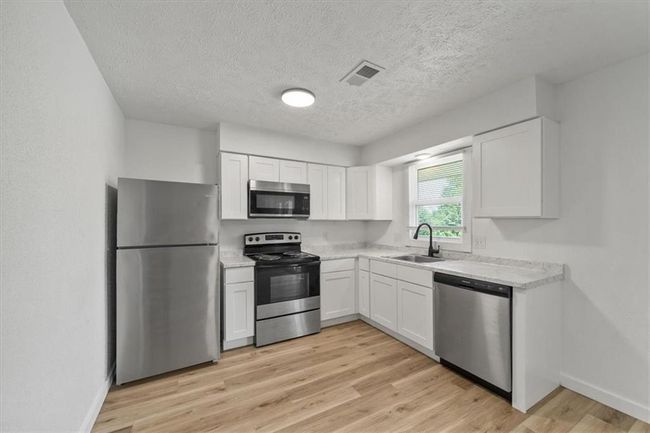 902 Twin Oaks Ter, Condo with 0 bedrooms, 0 bathrooms and null parking in Harrisonville MO | Image 21