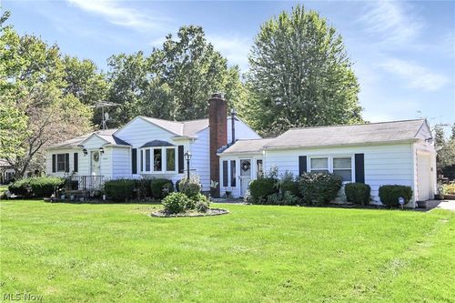 36889 Kinzel Rd, Avon, OH, 44011-2250 | Card Image