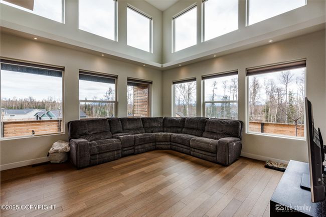 Living Rm 1a | Image 5