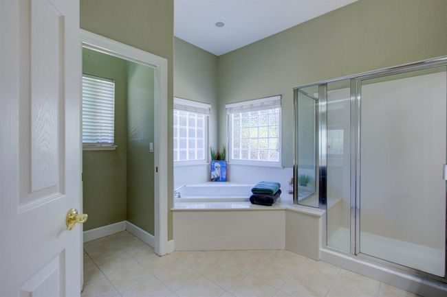 1073 Spring Meadow Drive, House other with 5 bedrooms, 3 bathrooms and null parking in Manteca CA | Image 41