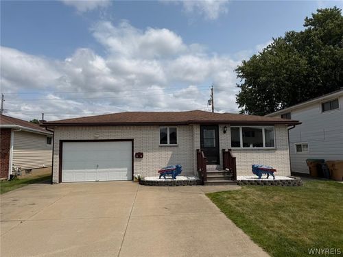 32 Rosemead Ln, Cheektowaga, NY, 14227-1329 | Card Image