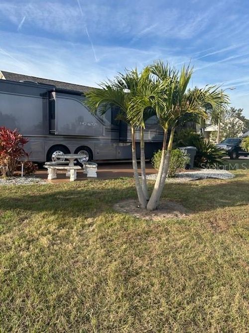 1038 Caravan Loop, POLK CITY, FL, 33868-5124 | Card Image