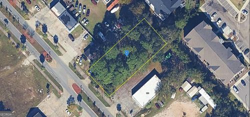 322 W Memorial Dr, Hinesville, GA, 31313-2412 | Card Image