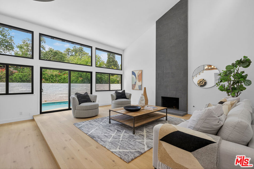 Residential in Westlake Village 2
