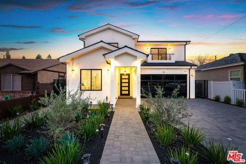 421 N Catalina St, Burbank, CA, 91505-3662 | Card Image