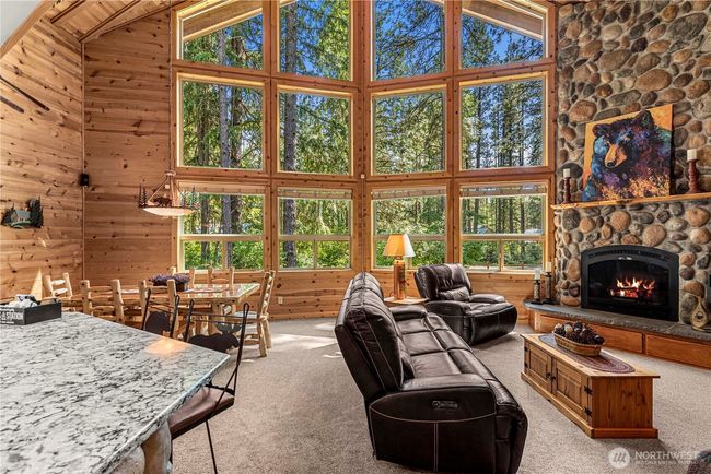 18880 Pine Loop, House other with 2 bedrooms, 3 bathrooms and 4 parking in Leavenworth WA | Image 12