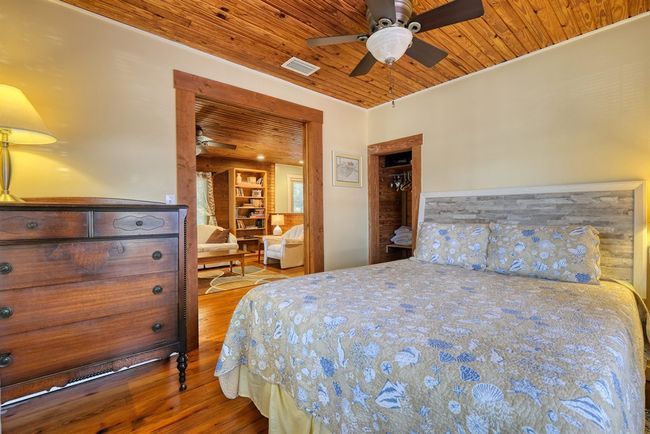 12403 Cedar St, House other with 2 bedrooms, 1 bathrooms and null parking in Cedar Key FL | Image 15