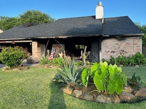 2642 Planters House Ln, Katy, TX, 77449-3564 | Card Image