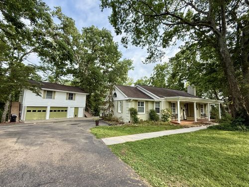 4996 Riverbend Rd, Hopkinsville, KY, 42240-9329 | Card Image