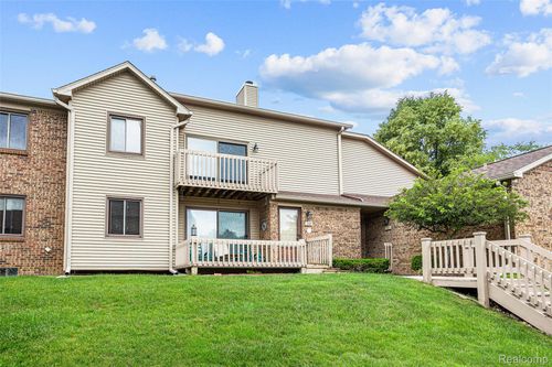 7147 Elmhurst, West Bloomfield, MI, 48322-2613 | Card Image