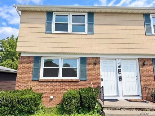 220 Garden Pkwy, Amherst, NY, 14221-6634 | Card Image