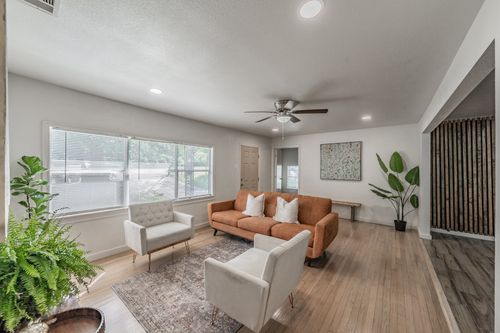 4310 Utah Ave, Dallas, TX, 75216-6847 | Card Image