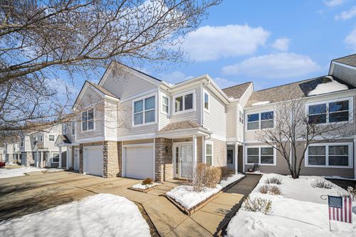 63-633 Fieldstone Cir W, Chelsea, MI, 48118-1467 | Card Image