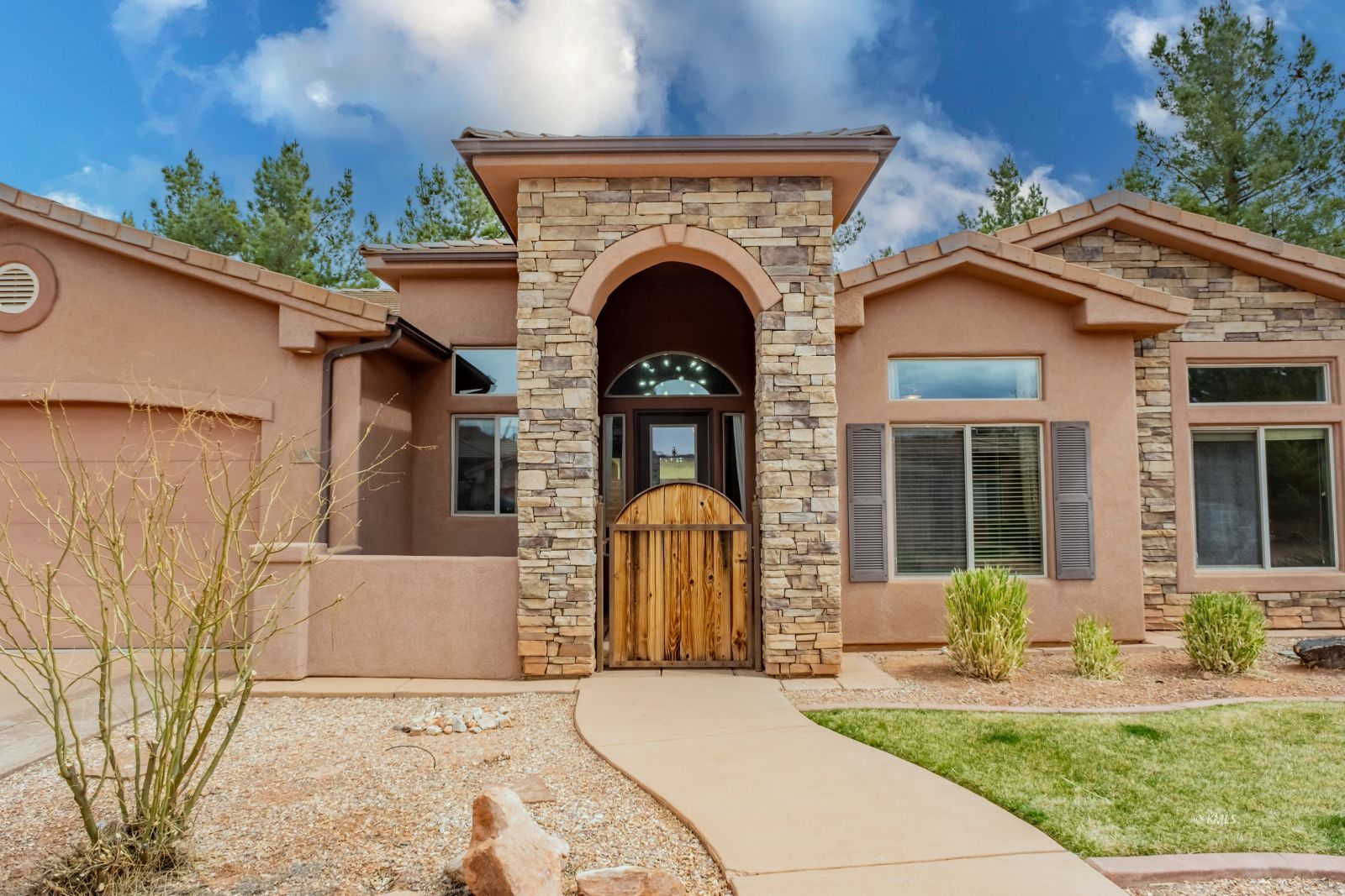 Los Barancos Ln, Kanab, UT 84741