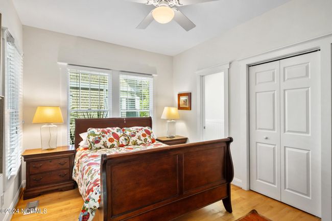 SHARED BATH, NEXT TO SCRN PORCH | Image 24