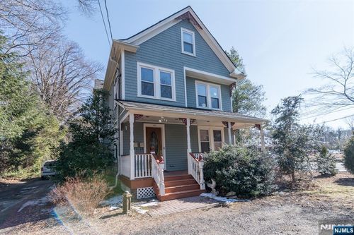 130 Franklin Tpke, Allendale, NJ, 07401-2231 | Card Image