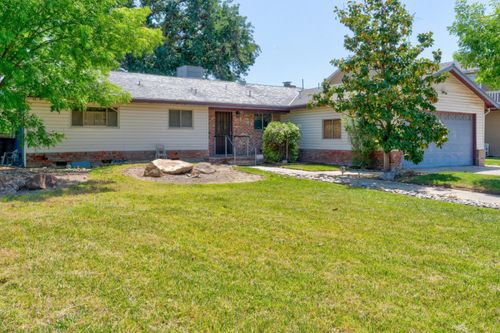 1041 Golden Gate Ave, Dos Palos, CA, 93620-2036 | Card Image