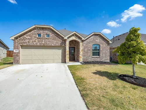 5252 Mountain Top Trl, Crowley, TX, 76036-4273 | Card Image