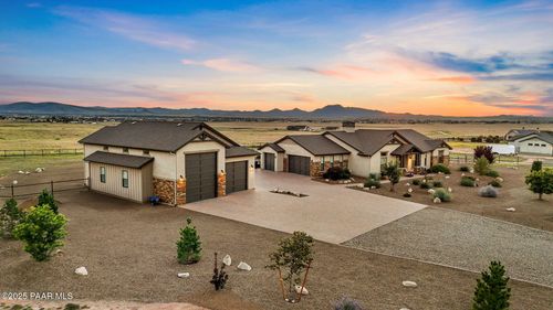 10401 E Desert Winds Way, Prescott Valley, AZ, 86315-0806 | Card Image