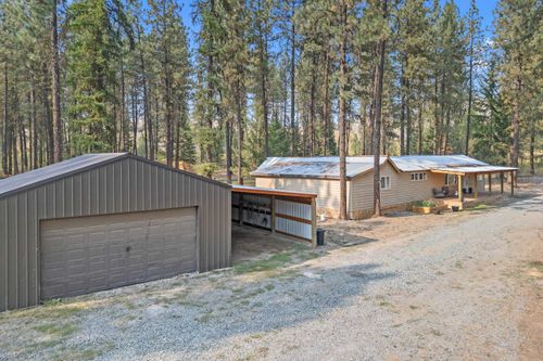 1870 Brooks Rd N, Evans, WA, 99126-9742 | Card Image