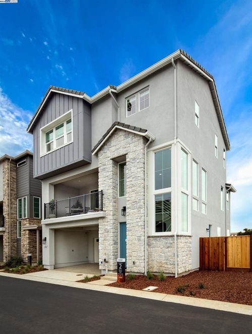 110 Compass Drive, Napa, CA, 94558 | Card Image