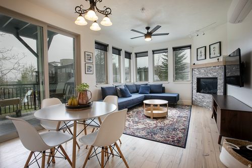 208-6677 N 2200 W, Park City, UT, 84098-8306 | Card Image