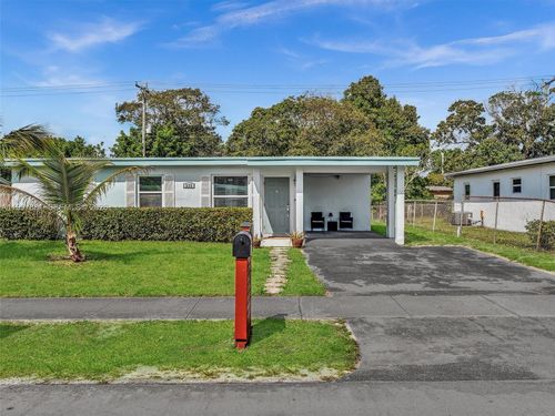 535 29th Ter, Fort Lauderdale, FL, 33311-7637 | Card Image