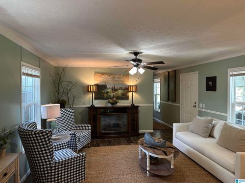 385 Lee Cir, CROPWELL, AL, 35054-3235 | Card Image