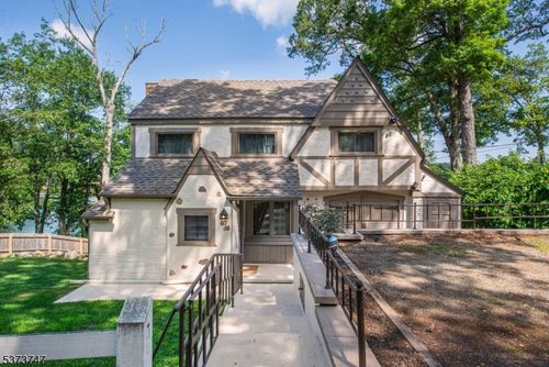 67 Wildwood Rd, Oak Ridge, NJ, 07438-9151 | Card Image