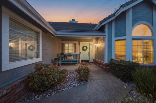903 Graf Court, Roseville, CA, 95661 | Card Image