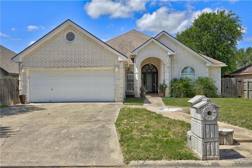 126 Amy Dr, San Juan, TX, 78589-3700 | Card Image
