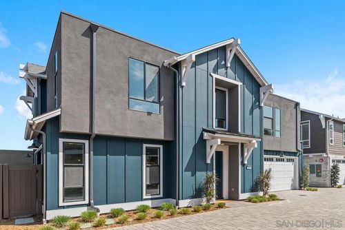 569 N Vulcan Ave, Encinitas, CA, 92024-2120 | Card Image