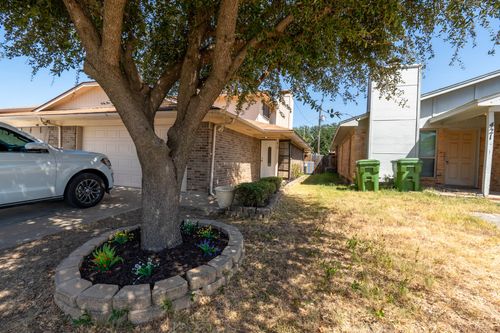 419 S Las Vegas Trl, White Settlement, TX, 76108-2746 | Card Image