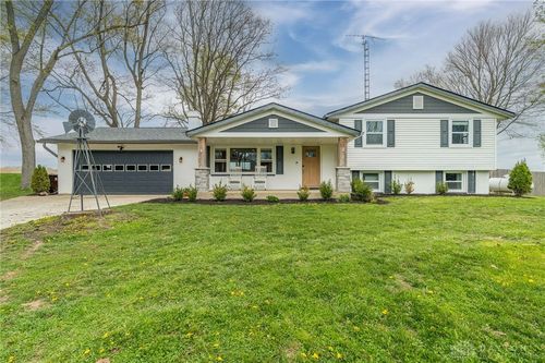 8923 Us Route 35, Eaton, OH, 45320-9643 | Card Image