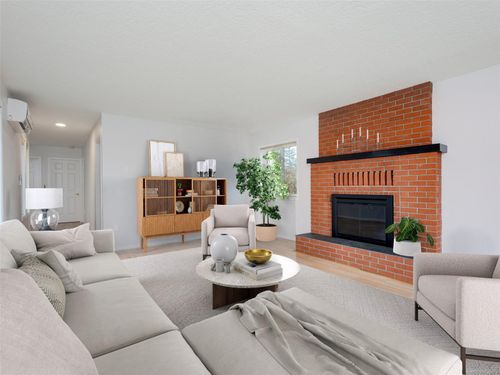 4220 Wakefield Pl, Victoria, BC, V8N6E5 | Card Image