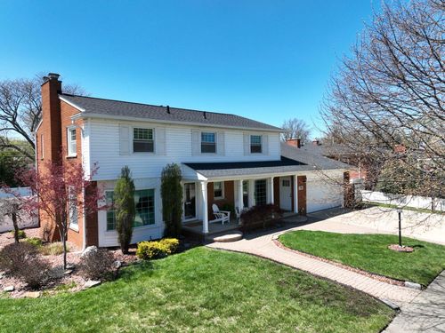 1700 Evergreen St, Trenton, MI, 48183-1872 | Card Image