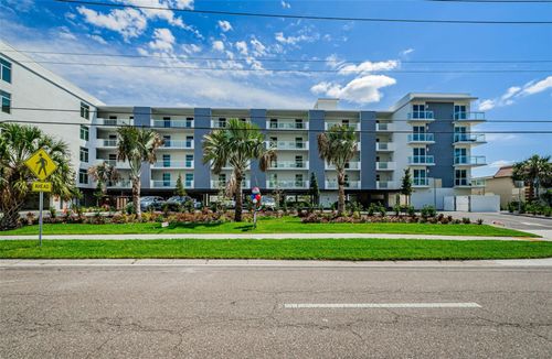 apt-511-415 Island Way, CLEARWATER BEACH, FL, 33767-2200 | Card Image