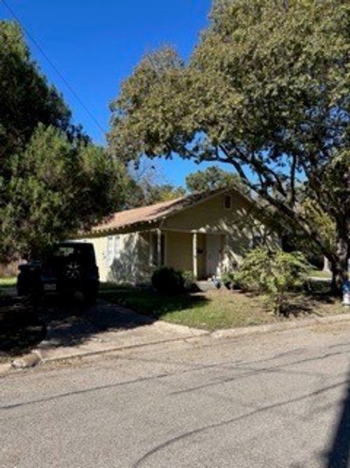 1419 N Bradley St, Mckinney, TX, 75069-1701 | Card Image