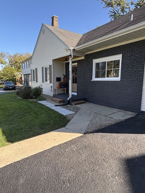 1319 Evergreen Rd, Homewood, IL, 60430-3410 | Card Image