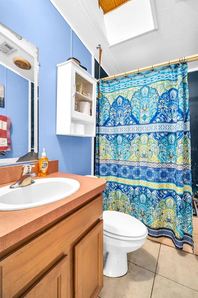 Hall Bath | Image 14