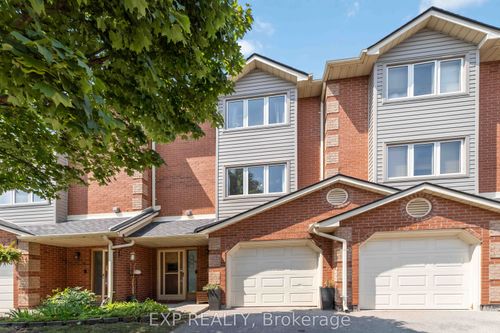 37-72 Stone Church Rd W, Hamilton, ON, L9B2H6 | Card Image