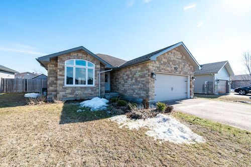 523 Turning Stone Cres, Petawawa, ON, K8H0B3 | Card Image