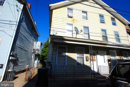 421 Lawrence St, Burlington, NJ, 08016-1634 | Card Image
