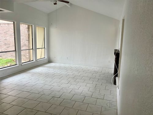 8807 N Normandale St, Fort Worth, TX, 76116-4820 | Card Image