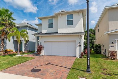 3832 Corona Court, House other with 3 bedrooms, 2 bathrooms and null parking in Sanford FL | Image 2