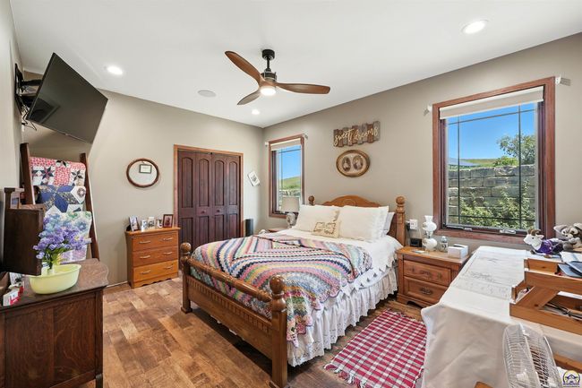 6010 Sw Douglas Rd, House other with 3 bedrooms, 3 bathrooms and null parking in Topeka KS | Image 21