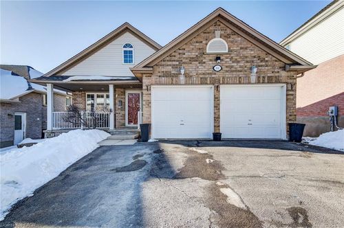 84 Endeavour Dr, Cambridge, ON, N3C4C2 | Card Image
