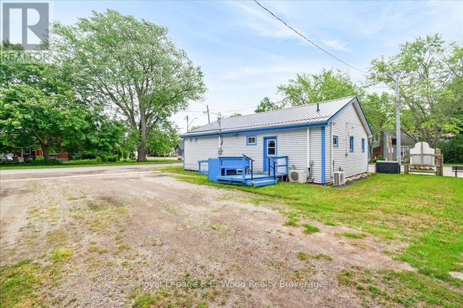 29 Wellington St, Home with 0 bedrooms, 0 bathrooms and 6 parking in Port Burwell ON | Image 7